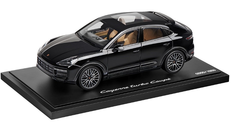 Picture of Openable Model Cayenne Turbo Coupé in 1:18 Scale