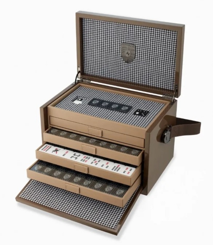 Picture of Porsche Mahjong Set with Wooden Box PRE-ORDER
